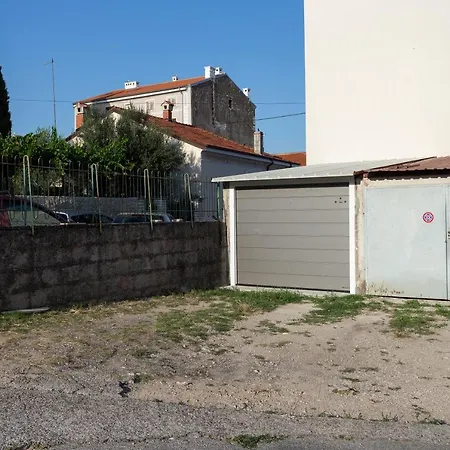 Apartamento Izis Centar Pule *
