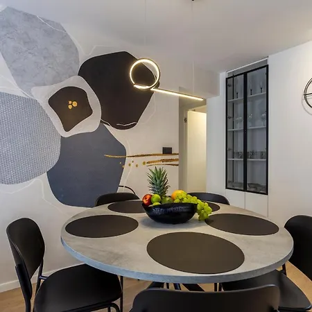 Izis Centar Pule Apartment